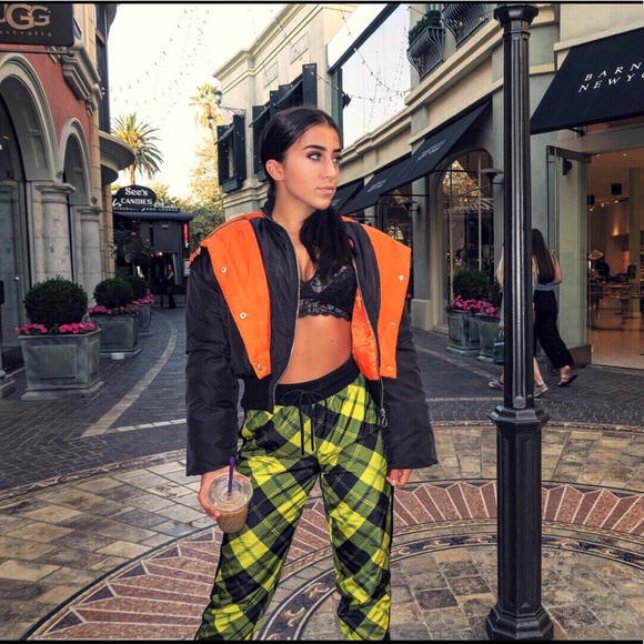 Striped-side plaid joggers🐸 - Picture 2 of 2